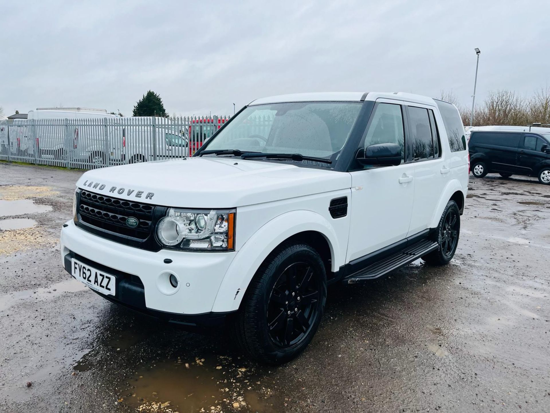 ** ON SALE ** Land Rover Discovery 4 255 SDV6 3.0 2012 '62 Reg' - Alloy Wheels - A/C - Tow Bar - Image 3 of 32