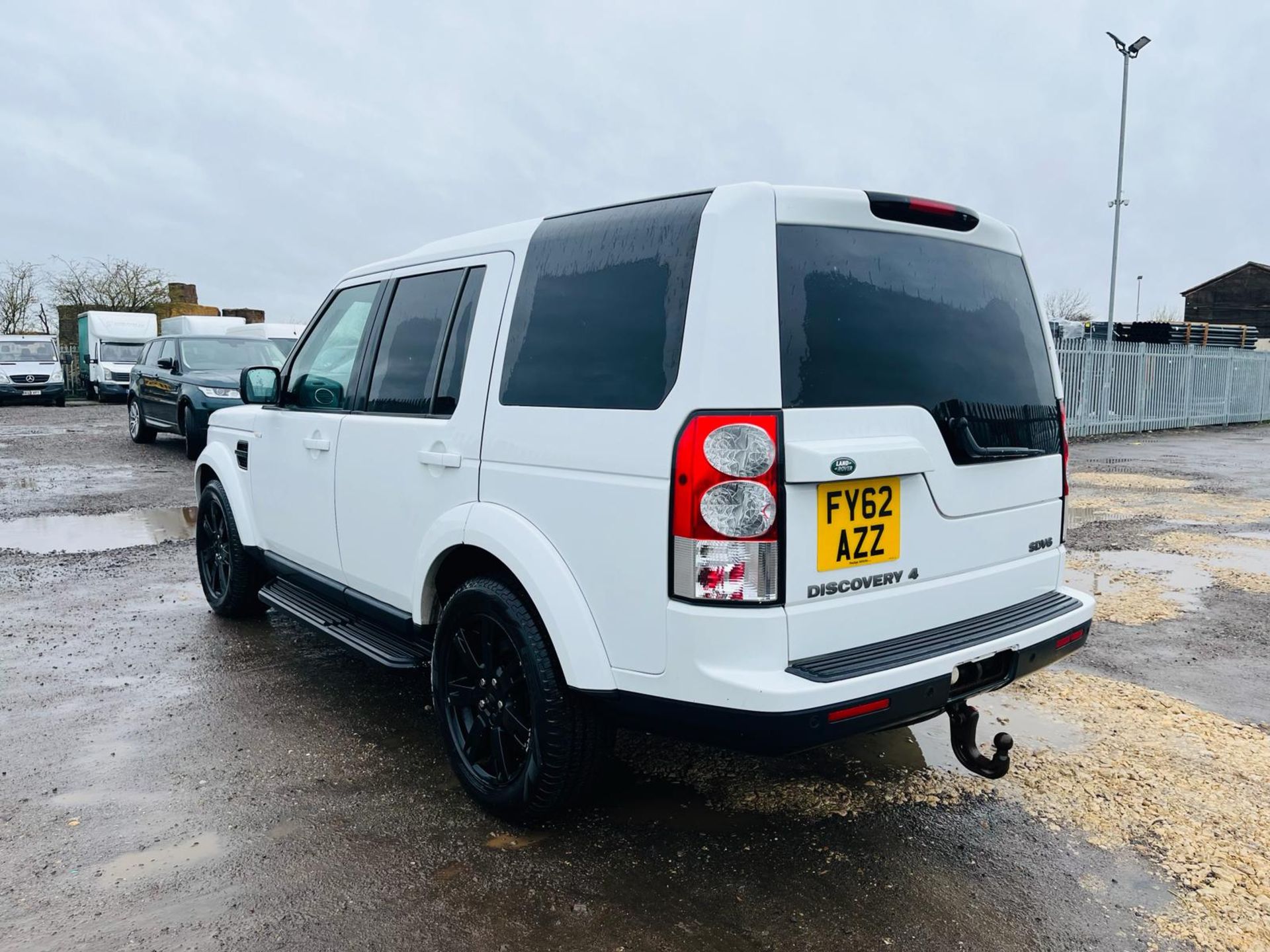 ** ON SALE ** Land Rover Discovery 4 255 SDV6 3.0 2012 '62 Reg' - Alloy Wheels - A/C - Tow Bar - Image 5 of 32