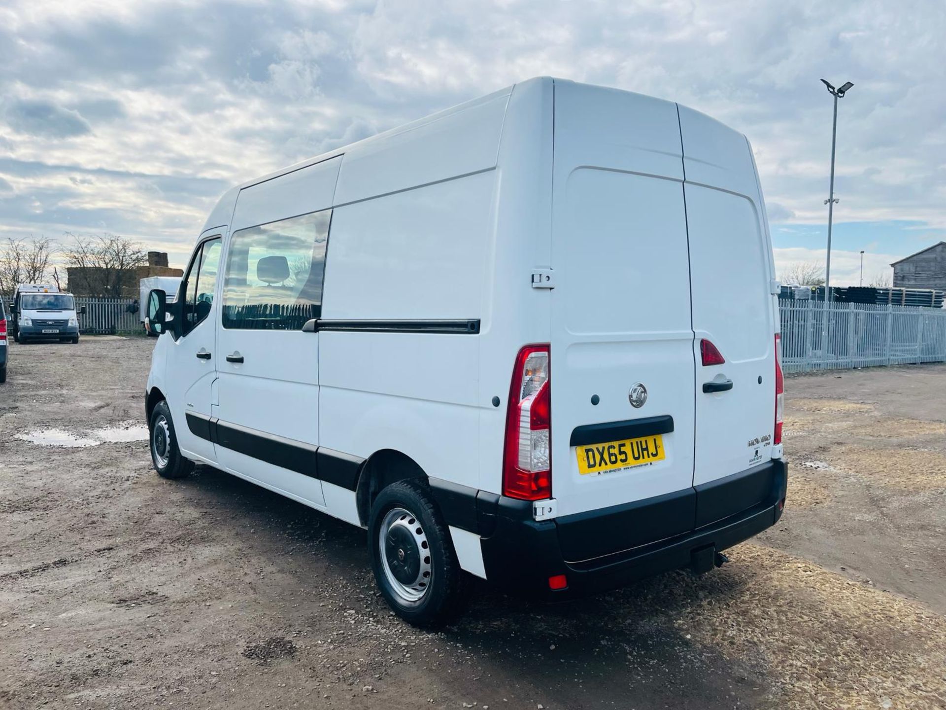 ** ON SALE ** Vauxhall Movano 2.3 CDTI 125 L2 H2 CrewVan 7 Seater 2015 '65 Reg' - No Vat - Image 7 of 28