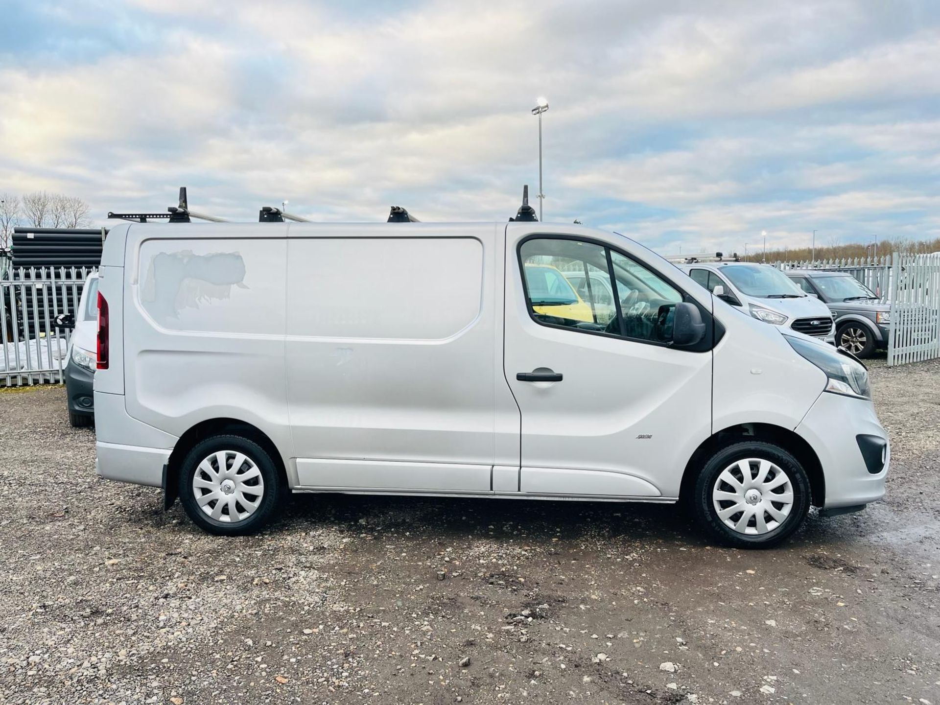 Vauxhall Vivaro 1.6 CDTI 120 Sportive L1 H1 2.7 2015 '64 Reg' - Panel Van - A/C - No Vat - Bild 13 aus 27