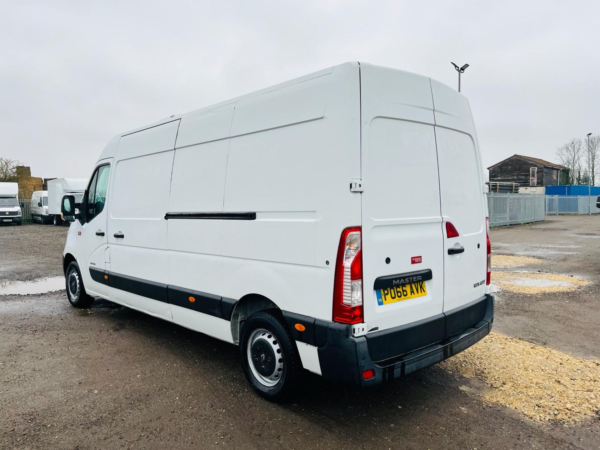 ** ON SALE ** Renault Master 125.35 Fridge/Freezer L3H2-ULEZ Compliant-1 Former Keeper - Image 9 of 29