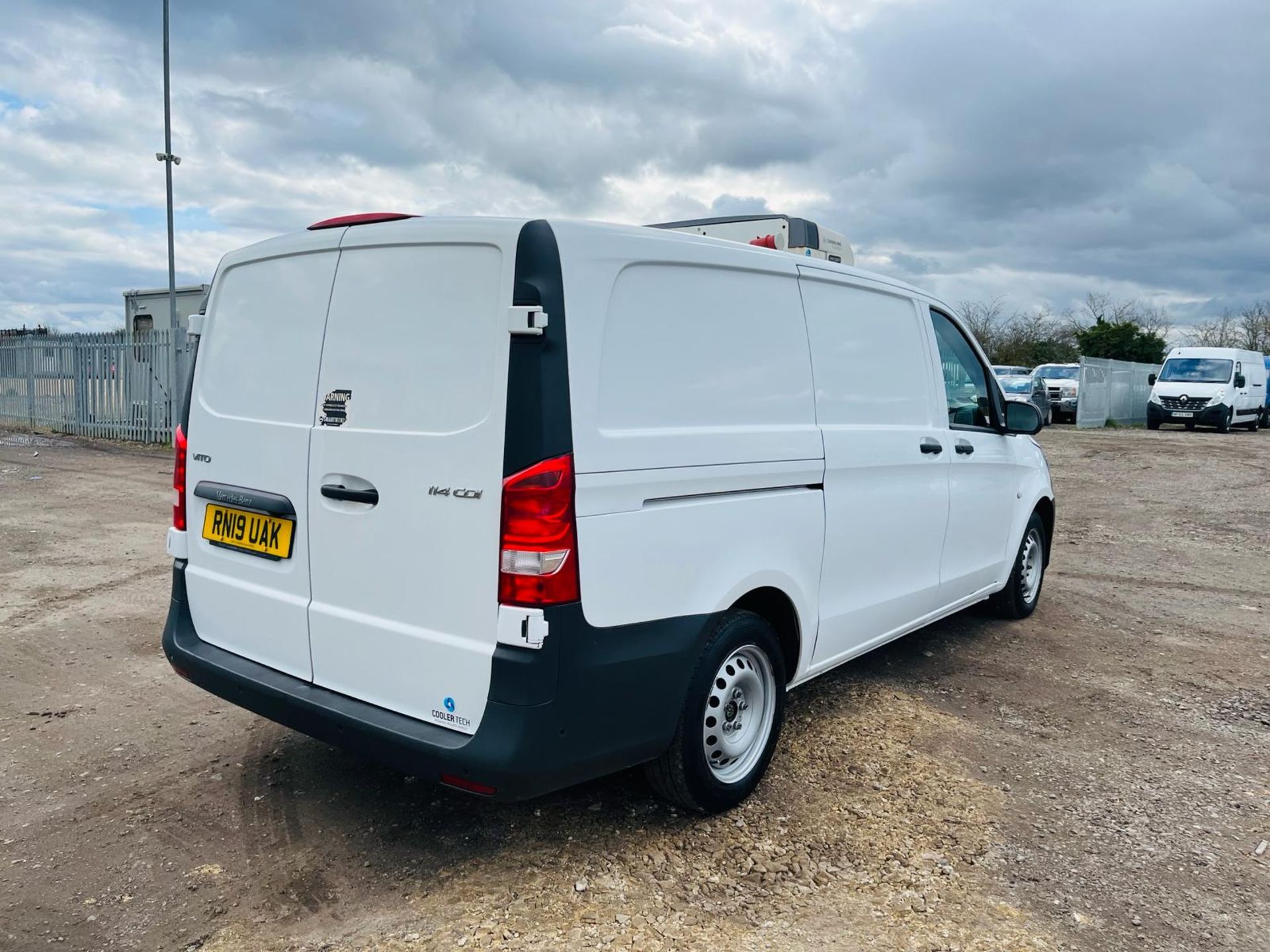 ** ON SALE ** Mercedes-Benz Vito 114 2.1 Cdi Bluetec 2.8T Fridge/Freezer L2 Panel Van 2019'19 Reg' - Bild 13 aus 28