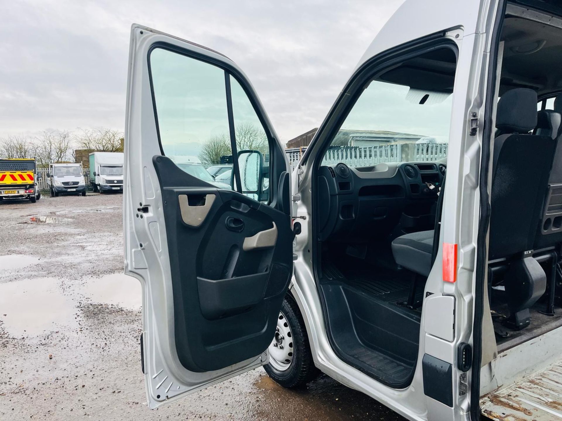 ** ON SALE ** Renault Master 2.3 DCI MM35 L2 H2 100 FWD 2012 '62 Reg' Panel Van - No Vat - Image 28 of 30