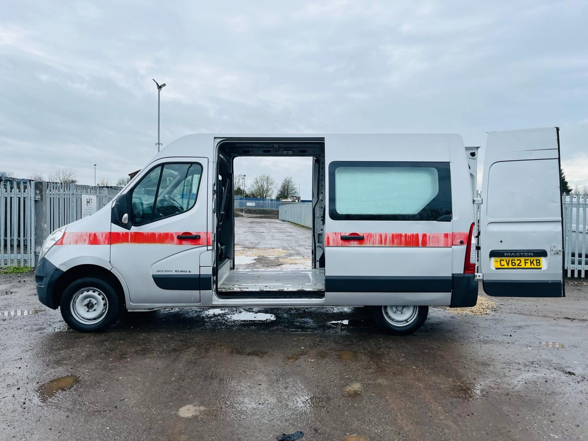 ** ON SALE ** Renault Master 2.3 DCI MM35 L2 H2 100 FWD 2012 '62 Reg' Panel Van - No Vat - Image 5 of 30