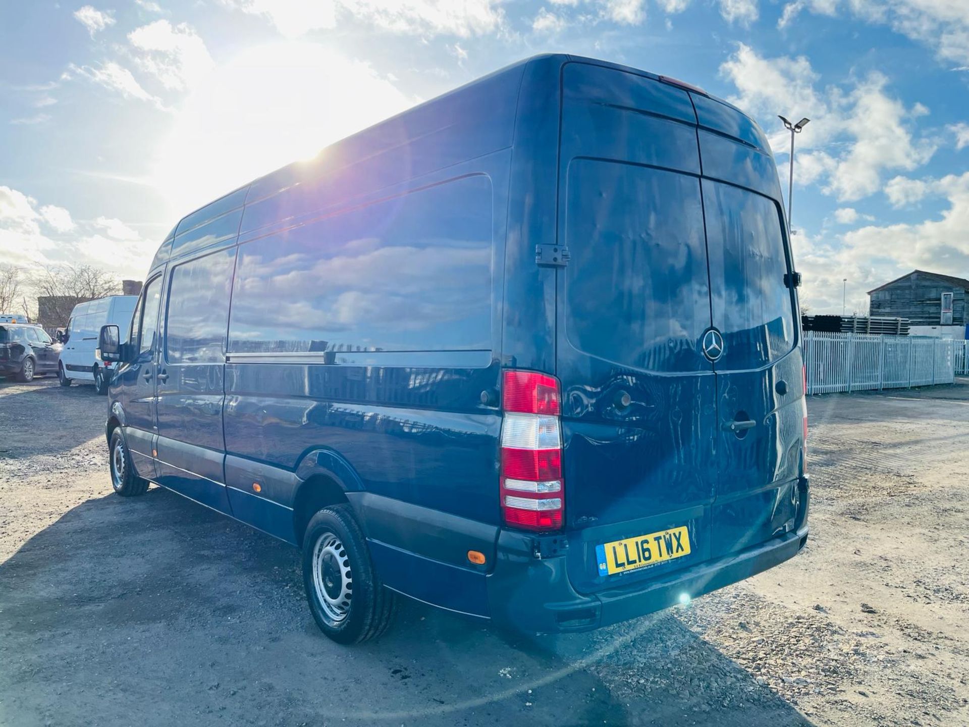 ** ON SALE ** Mercedes-Benz Sprinter 2.1 Cdi Bluetec 314 3.5T L3H3 2016'16 Reg'-Bluetooth Handsfree - Image 8 of 27