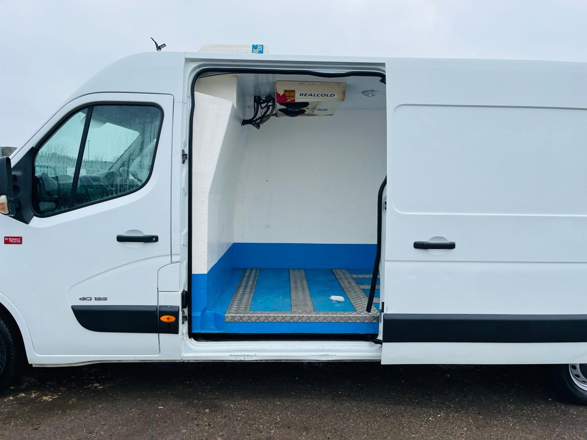 ** ON SALE ** Renault Master 125.35 Fridge/Freezer L3H2-ULEZ Compliant-1 Former Keeper - Image 6 of 29