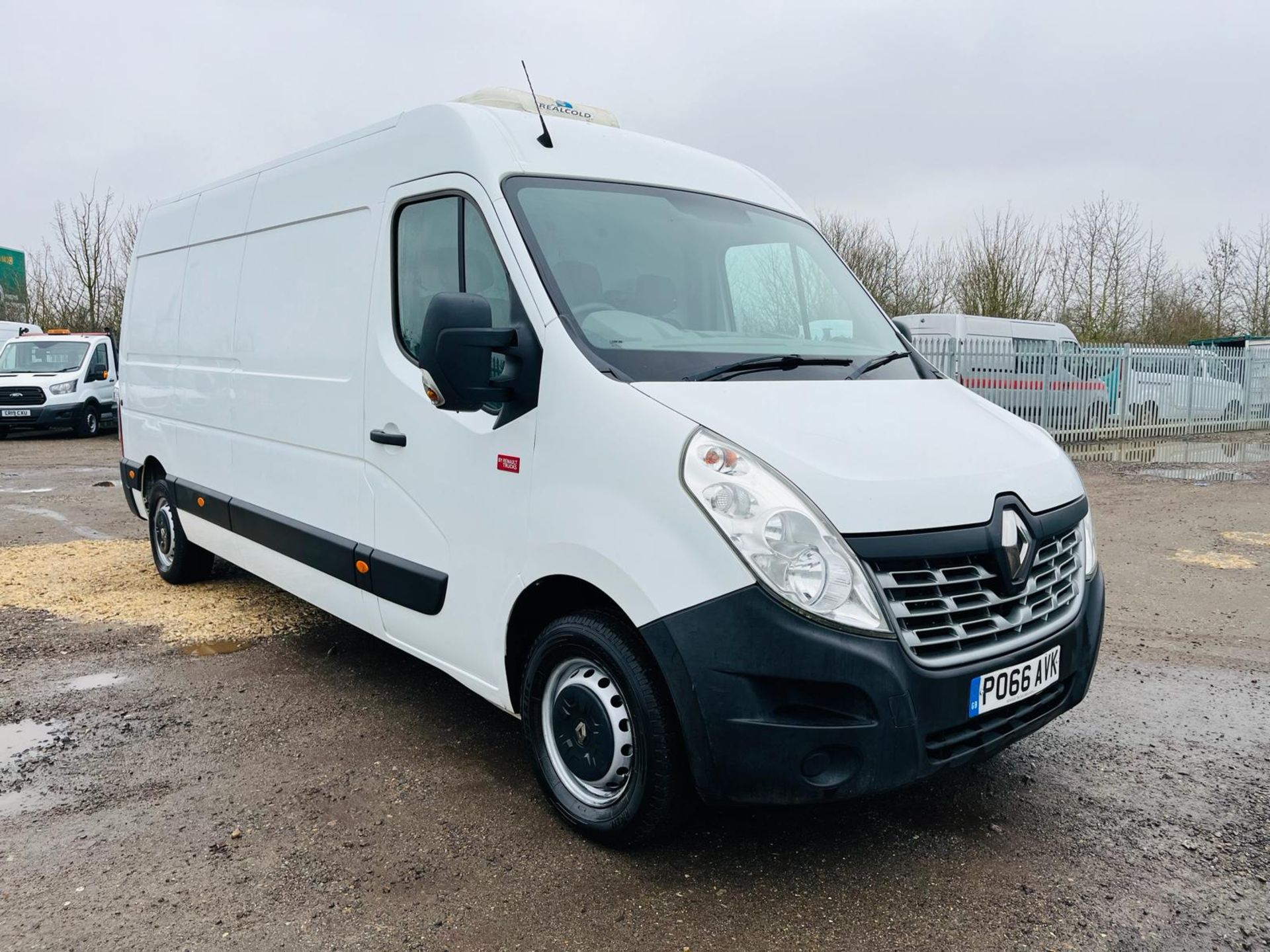 ** ON SALE ** Renault Master 125.35 Fridge/Freezer L3H2-ULEZ Compliant-1 Former Keeper