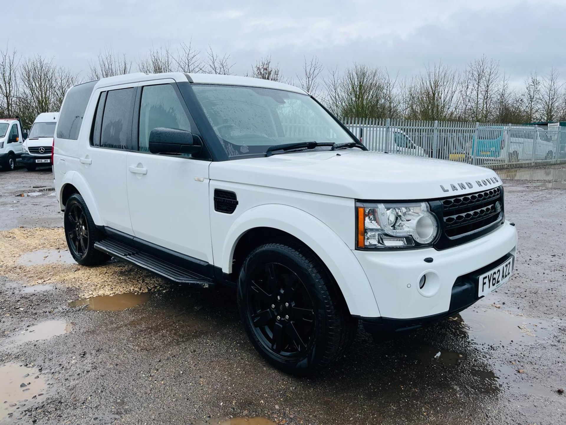 ** ON SALE ** Land Rover Discovery 4 255 SDV6 3.0 2012 '62 Reg' - Alloy Wheels - A/C - Tow Bar