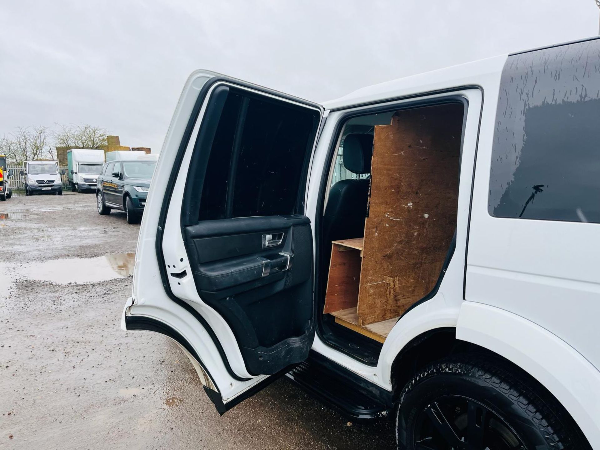 ** ON SALE ** Land Rover Discovery 4 255 SDV6 3.0 2012 '62 Reg' - Alloy Wheels - A/C - Tow Bar - Image 25 of 32