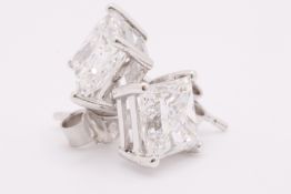 Princess Cut 8.00 Carat Diamond Earrings Set in 18kt White Gold - F Colour VS Clarity - IGI
