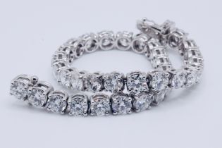 Round Brilliant Cut 14 Carat Diamond Tennis Bracelet D-E Colour VVS Clarity - 18Kt White Gold - IGI