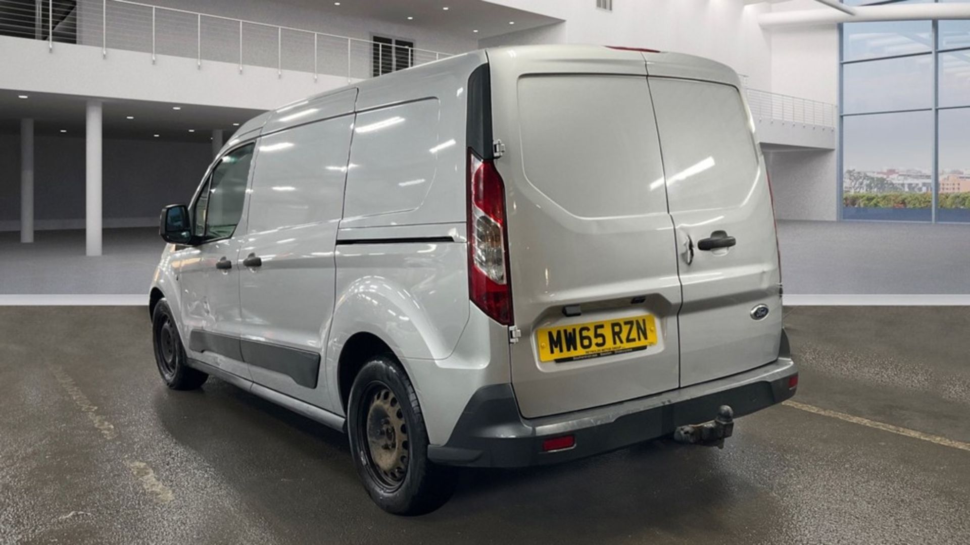 **ON SALE ** Ford Transit Connect 1.6 TDCI 95 240 L2H1 2015 -65 Reg' -Bluetooth Handsfree -Tow Bar - Image 3 of 9