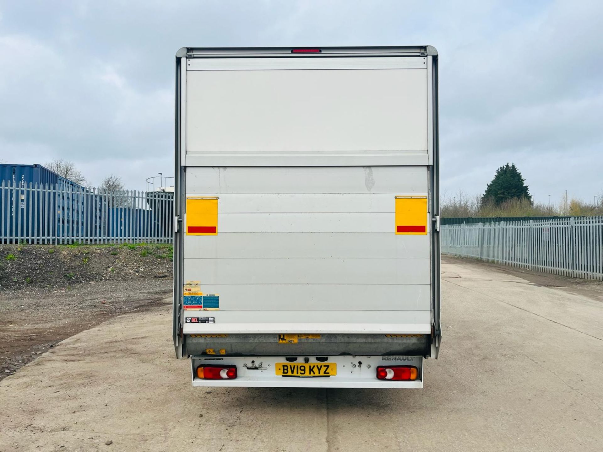 ** ON SALE **Renault Master 2.3 DCI 145 3.5T Comfort L3 Curtain Side -2019 '19 Reg'- ULEZ Compliant - Image 6 of 27