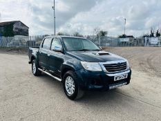 ** ON SALE ** Toyota Hilux 3.0 D-4D 171 Invincible 4WD CrewCab Pick-Up -2014 '64 Reg'-