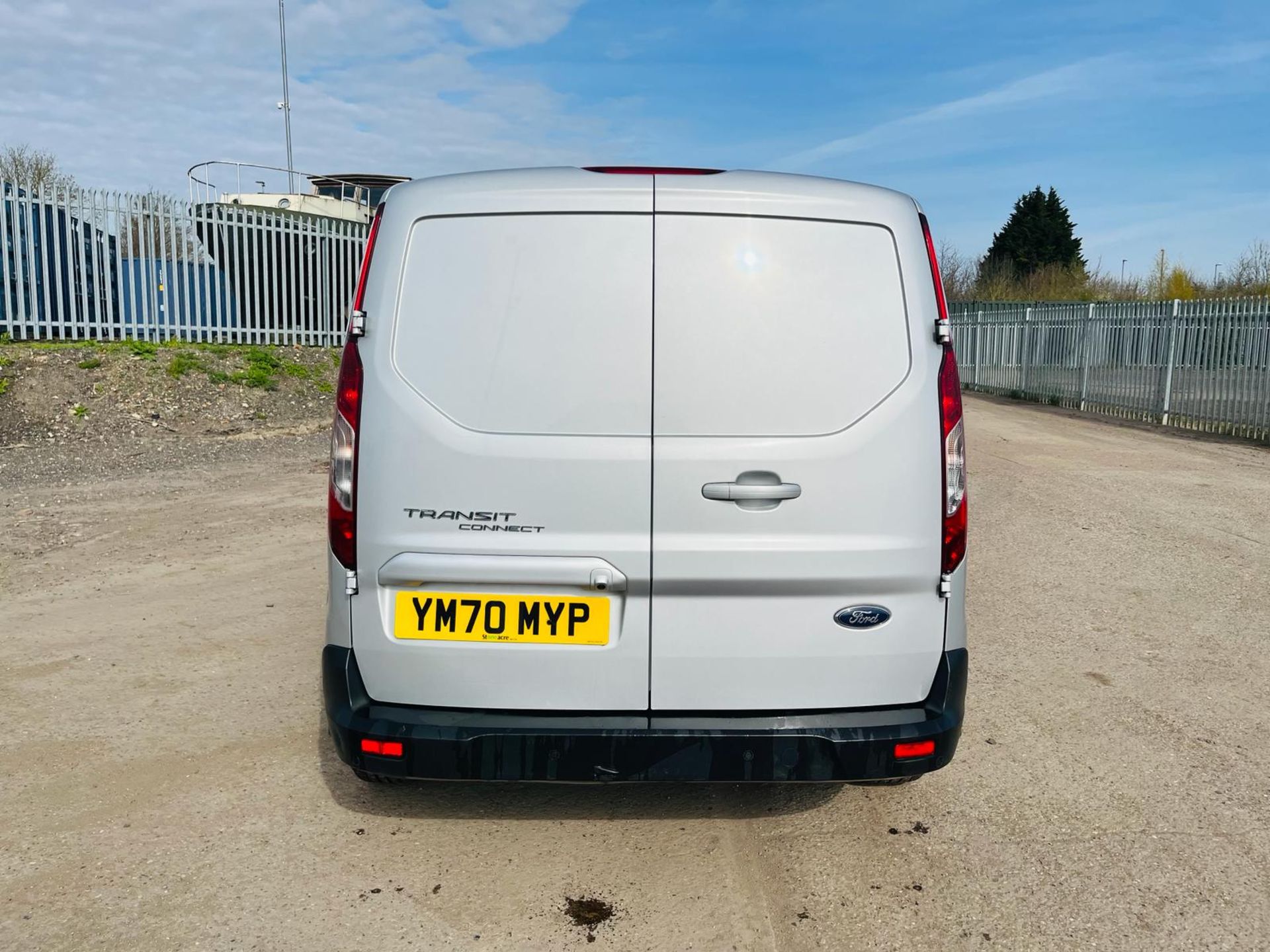 Ford Transit Connect 1.5 TDCI L1H1-2020 '70 Reg'- 1 Previous Owner -Alloy Wheels -Sat Nav - A/C - Bild 9 aus 28