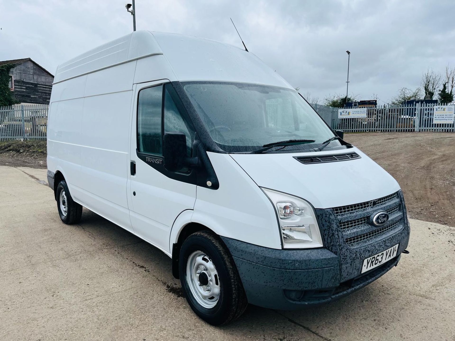 Ford Transit 350 RWD 2.2 TDCI 100 L3H3 PanelVan 2013 '63 Reg' -Bluetooth Handsfree -CD Player