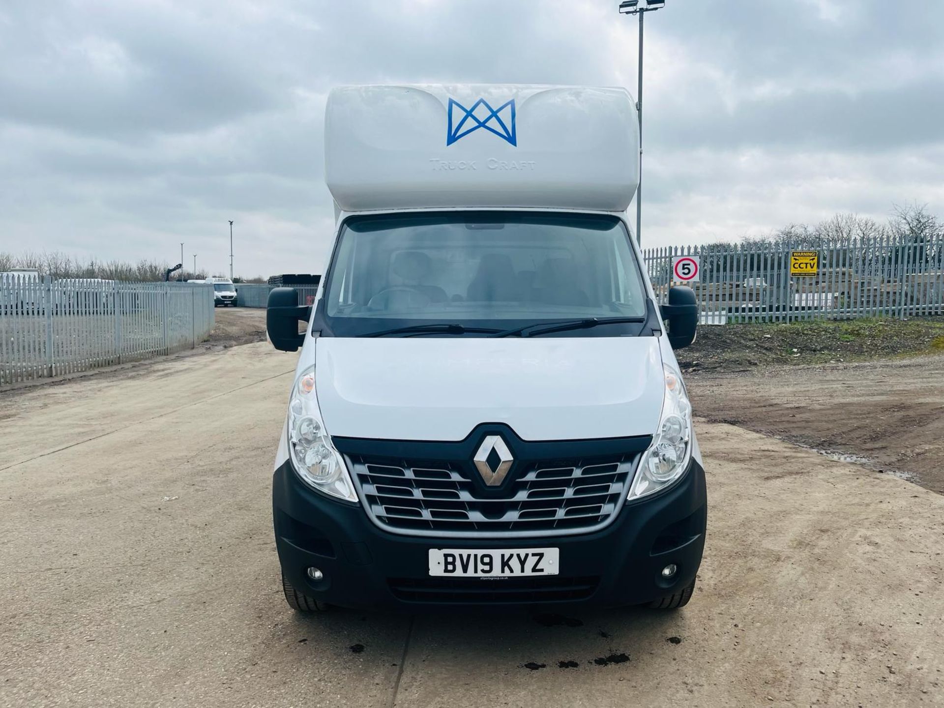 ** ON SALE **Renault Master 2.3 DCI 145 3.5T Comfort L3 Curtain Side -2019 '19 Reg'- ULEZ Compliant - Image 2 of 27