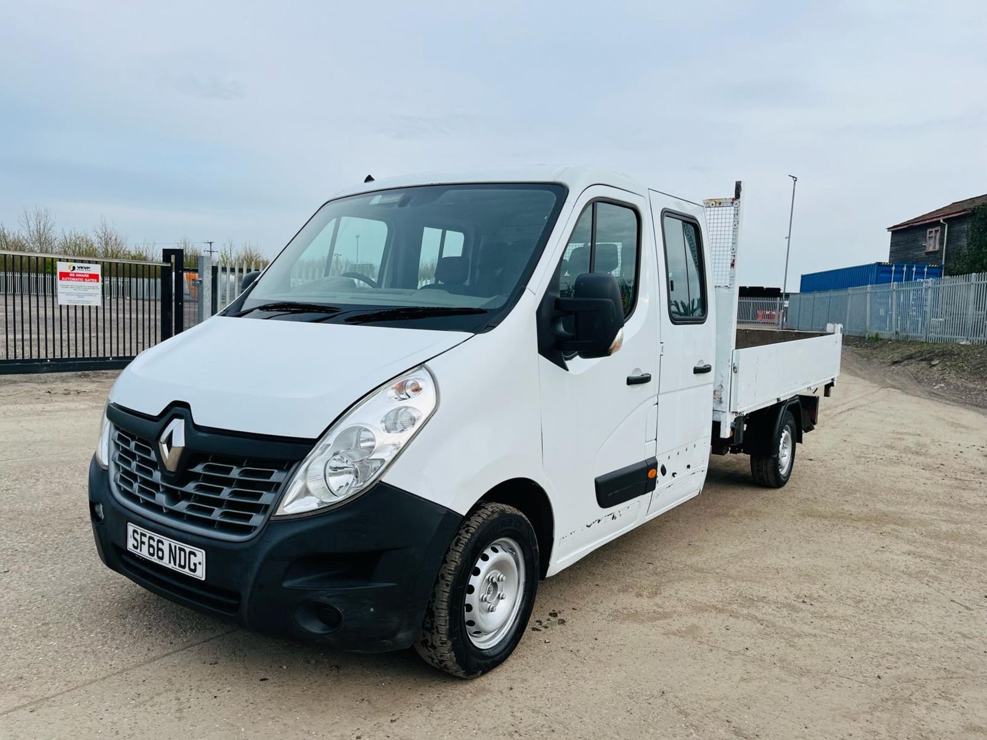 ** ON SALE ** Renault Master 2.3 TCI 125 Business Crewcab 3.5T Tipper 2016 '66 Reg'-Tow Bar-No VAT - Image 4 of 36