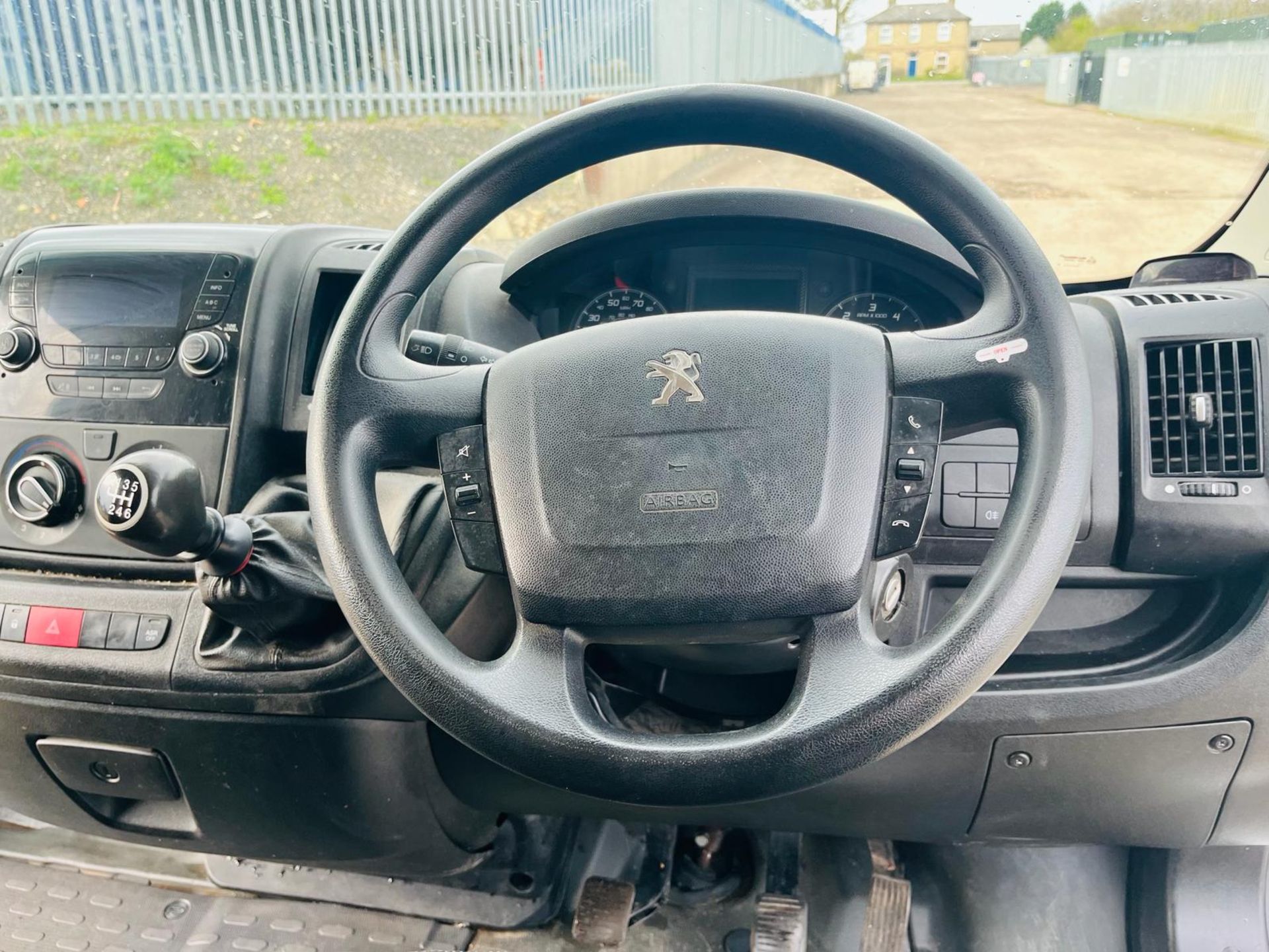 ** ON SALE ** Peugeot Boxer Low Loader 335 BlueHDI 160 2.0 L3 2018 '18 Reg'- A/C -ULEZ Compliant - Image 14 of 23