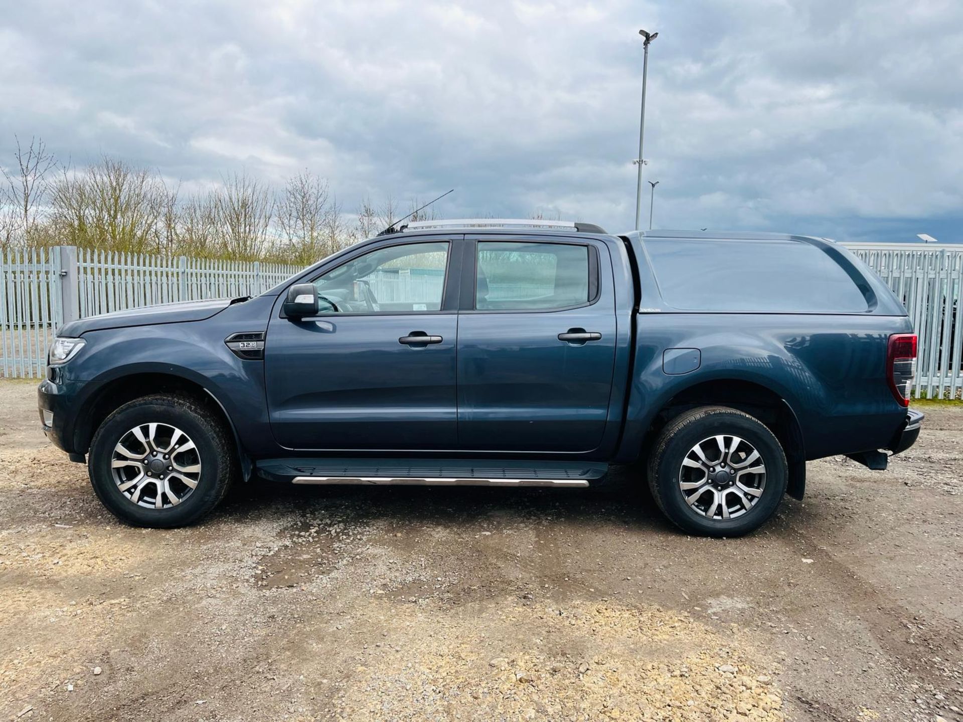 ** ON SALE ** Ford Ranger Wildtrak TDCI 200 4WD 3.2 Crew Cab 2017'17 Reg -Tow Bar -ULEZ Compliant - Image 4 of 34