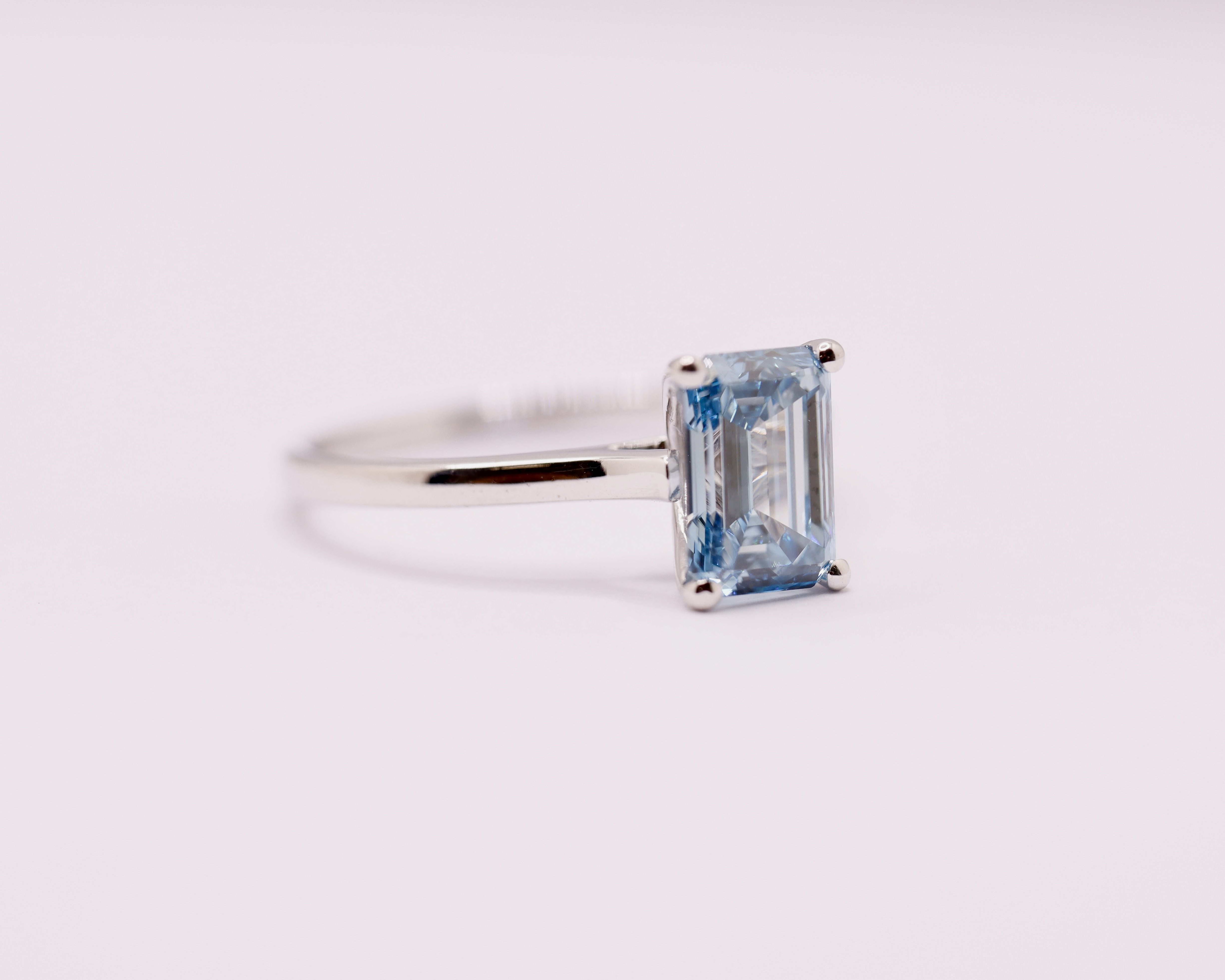 ** ON SALE ** Fancy Blue Emerald Cut 1.50 Carat Diamond 18Kt White Gold Ring -VS1 Clarity - Image 6 of 7