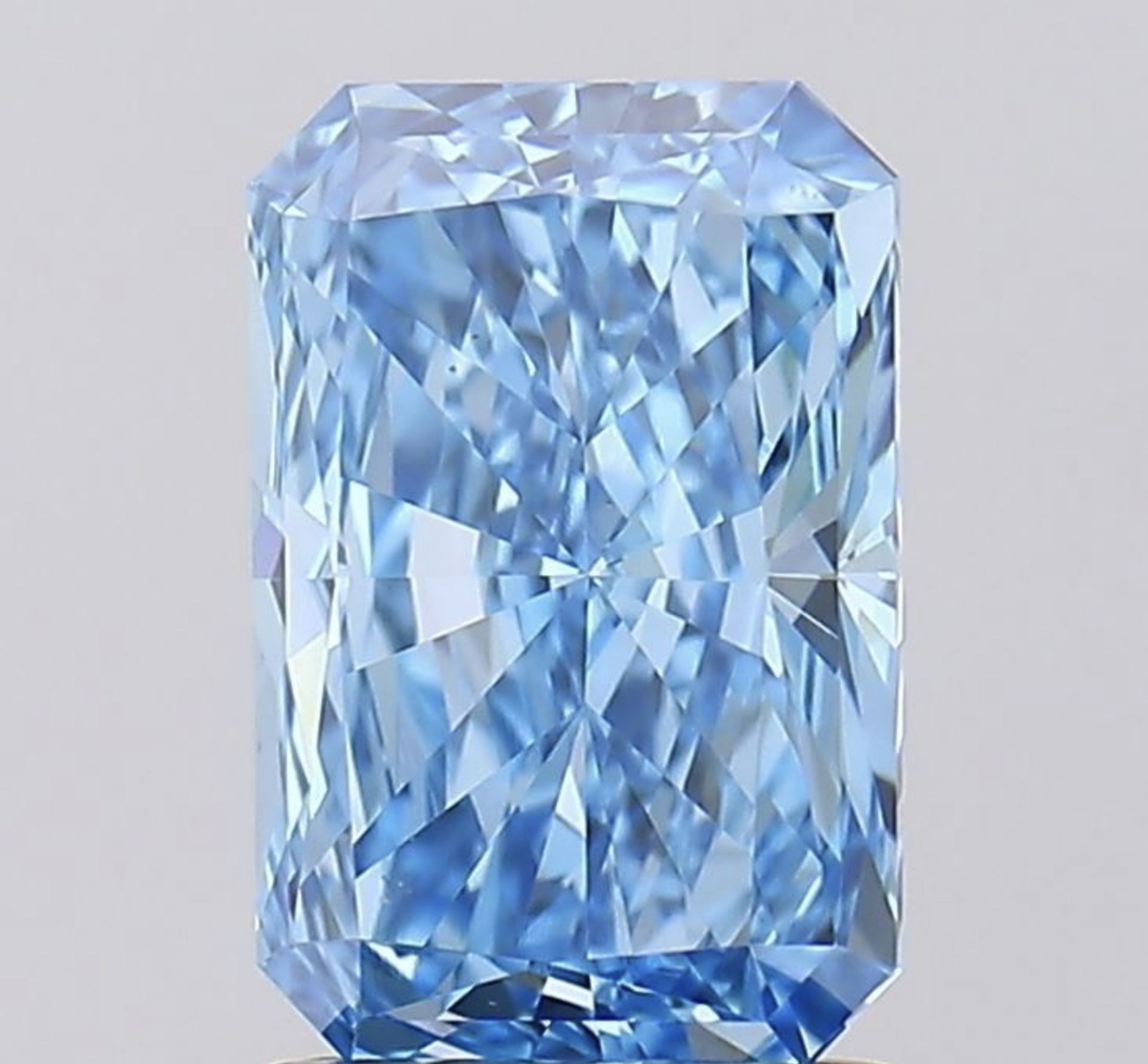 Radiant Cut Diamond Fancy Blue Colour VS1 Clarity 1.69 Carat EX EX - LG588347104 - IGI - Bild 2 aus 8
