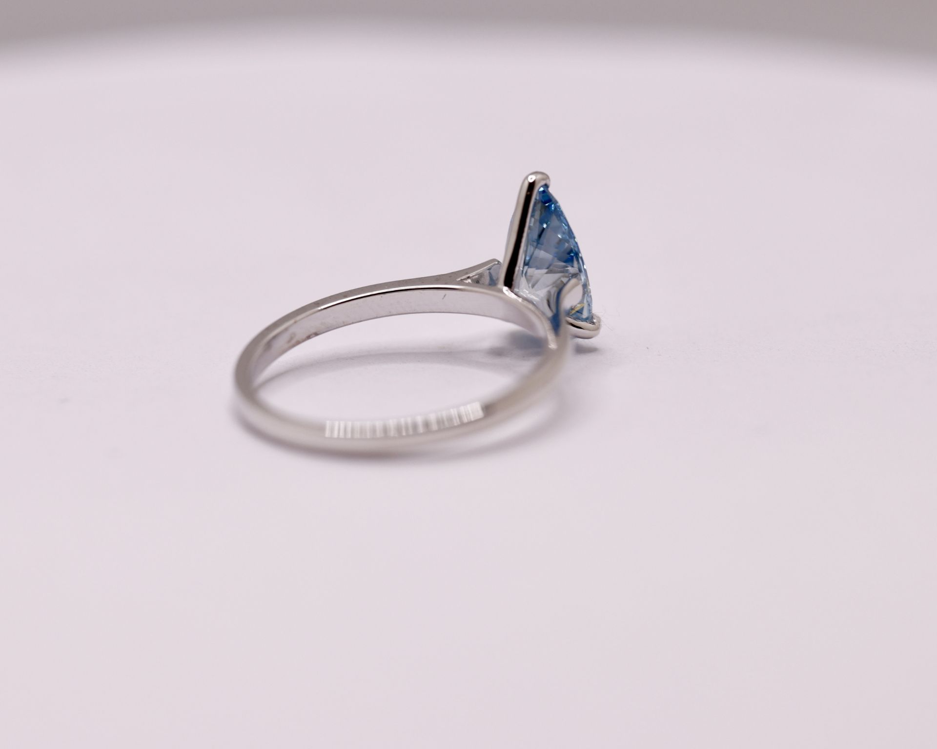 Fancy Blue Pear Cut 1.60 Carat Diamond 18Kt White Gold Ring - VS1 - Bild 6 aus 7