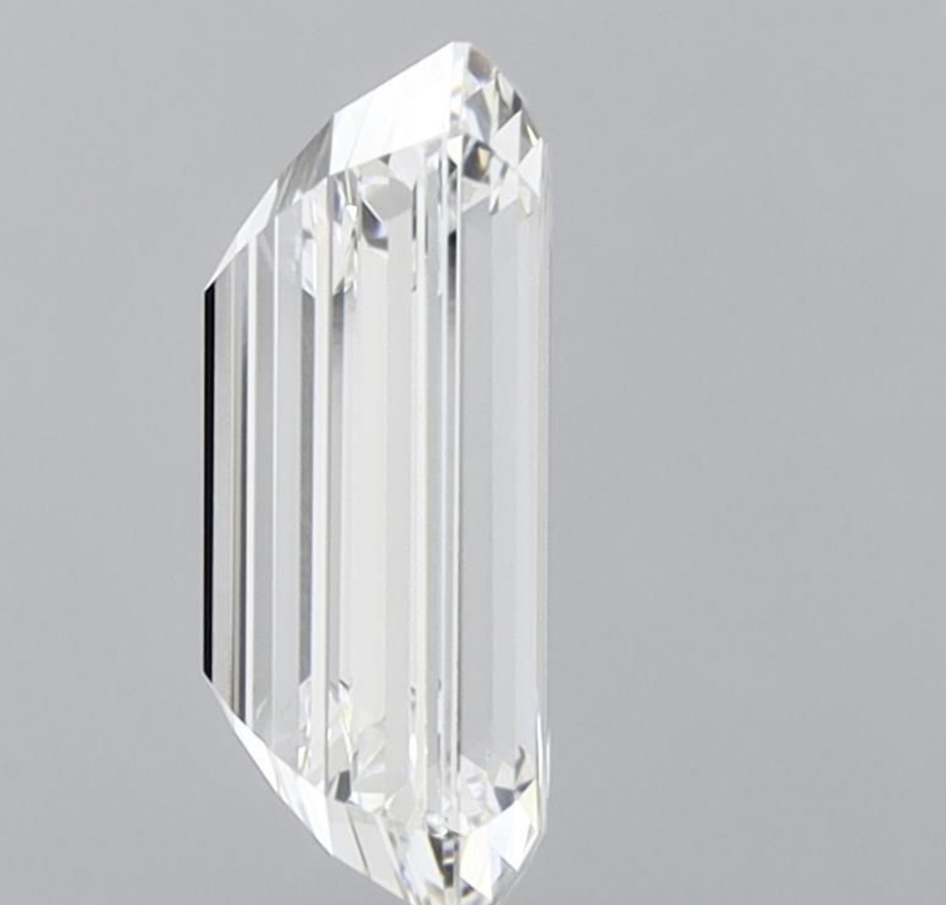 Emerald Cut Diamond E Colour VVS2 Clarity 5.12 Carat EX EX - LG595393312 - IGI - Bild 6 aus 9