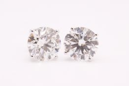 Round Brilliant Cut 7.00 Carat Diamond Earrings Set in 18kt White Gold - D Colour VS Clarity - IGI