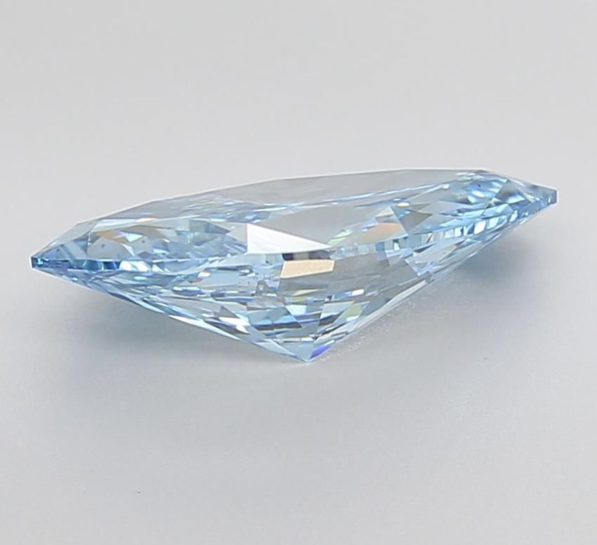 Marquise cut 4.02 Carat Diamond Fancy Blue Colour VS2 Clarity EX EX - IGI - Bild 4 aus 9