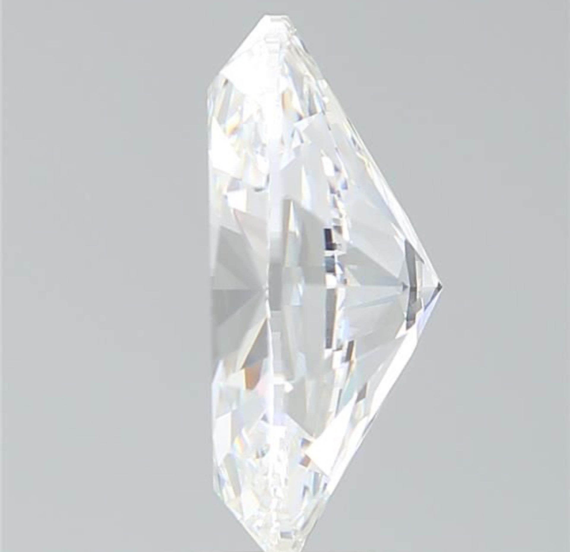 Oval Cut 7.54 Carat Diamond E Colour VS1 Clarity EX EX - IGI - Bild 2 aus 7