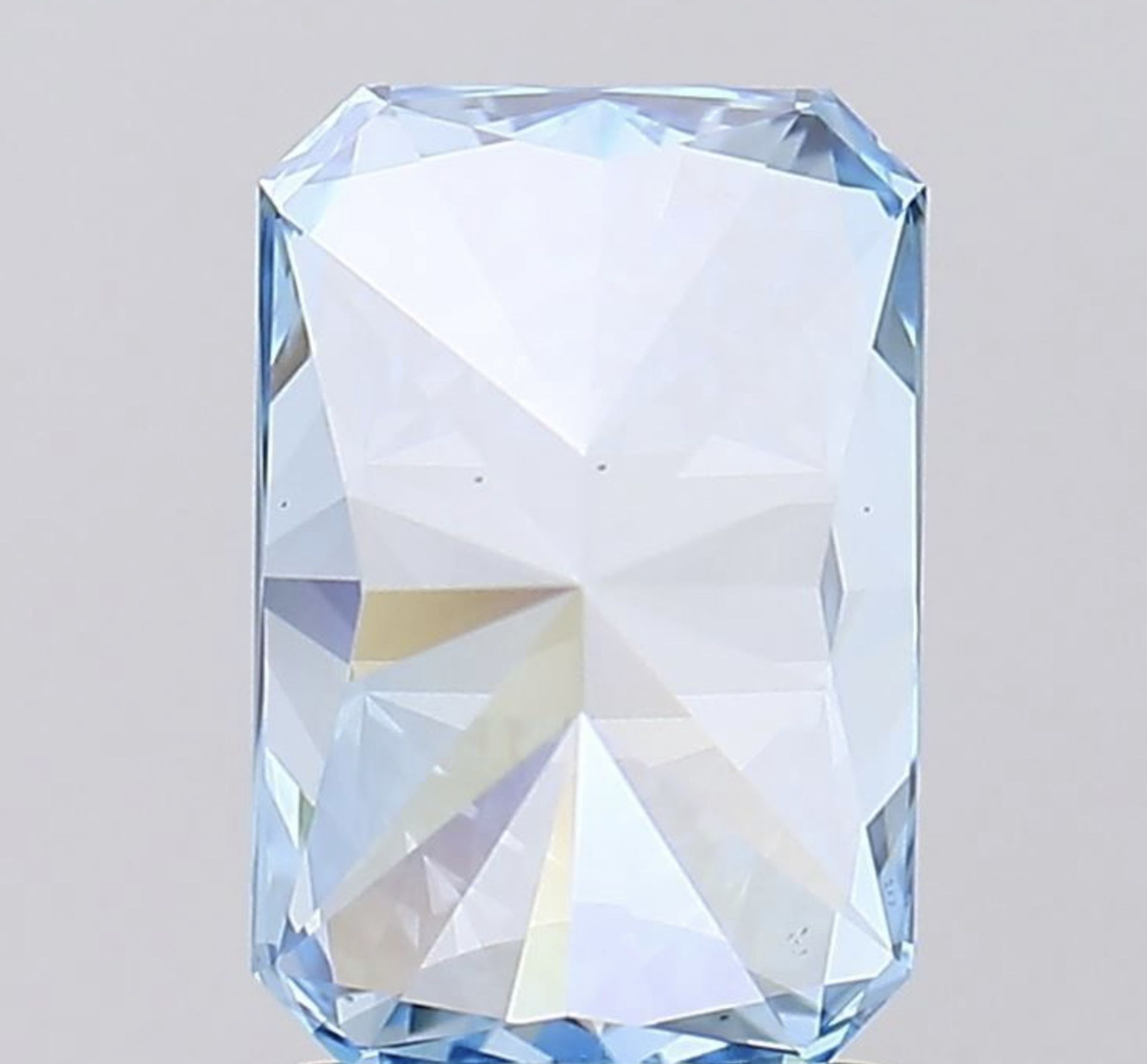 Radiant Cut Diamond Fancy Blue Colour VS1 Clarity 1.69 Carat EX EX - LG588347104 - IGI - Bild 4 aus 8