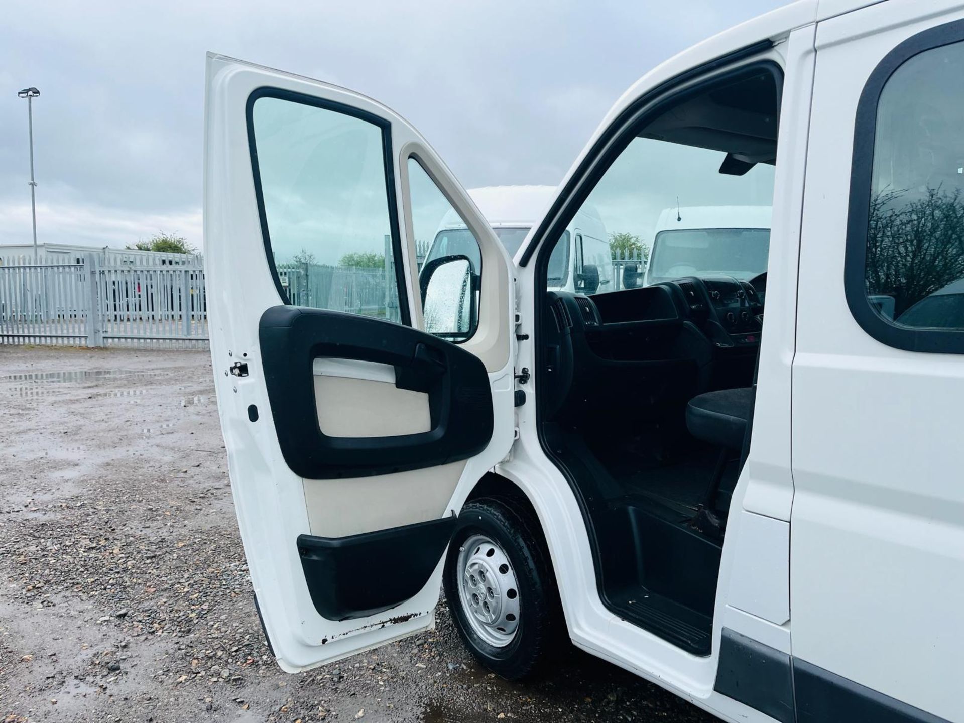 ** ON SALE ** Peugeot Boxer 335 2.2 Hdi Tipper 130 L3H1 Crewcab 2016'16 Reg'-Bluetooth Handsfree - Bild 27 aus 38