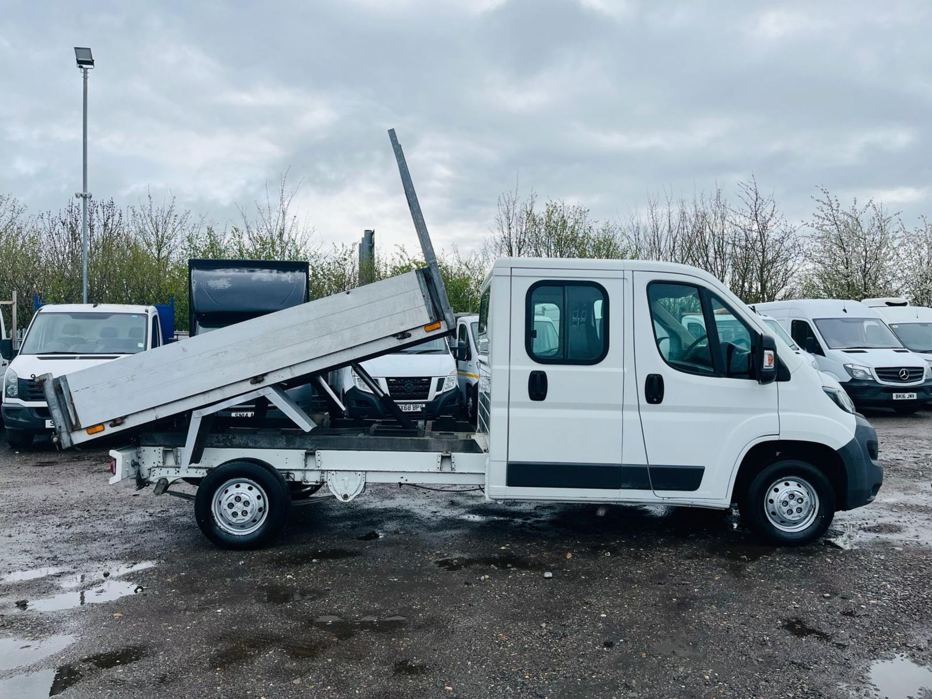 ** ON SALE ** Peugeot Boxer 335 2.2 Hdi Tipper 130 L3H1 Crewcab 2016'16 Reg'-Bluetooth Handsfree - Image 15 of 38