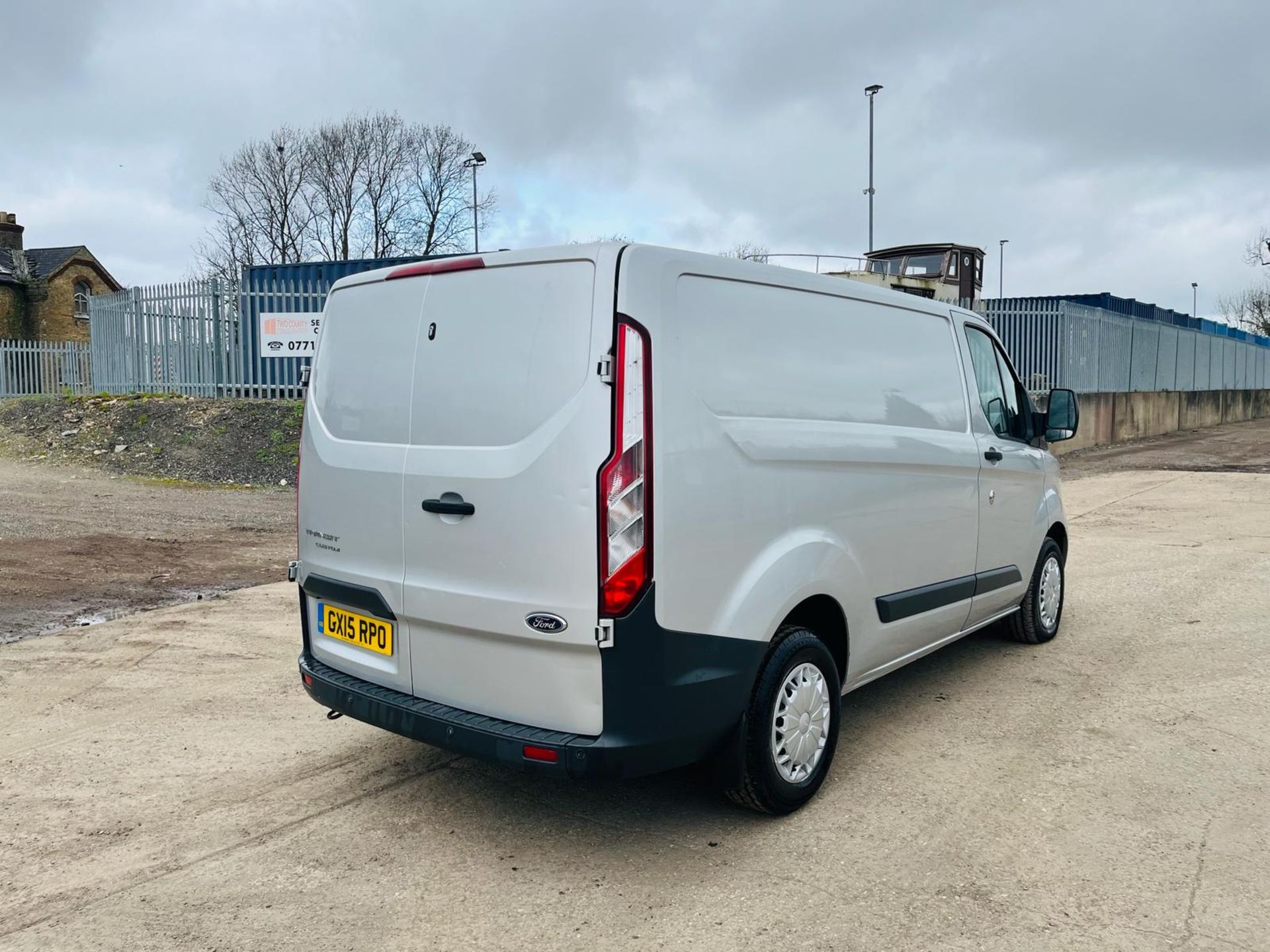 Ford Transit Custom 2.2 TDCI Trend E-Tech 2015 '15 Reg' - Panel Van - Image 12 of 27