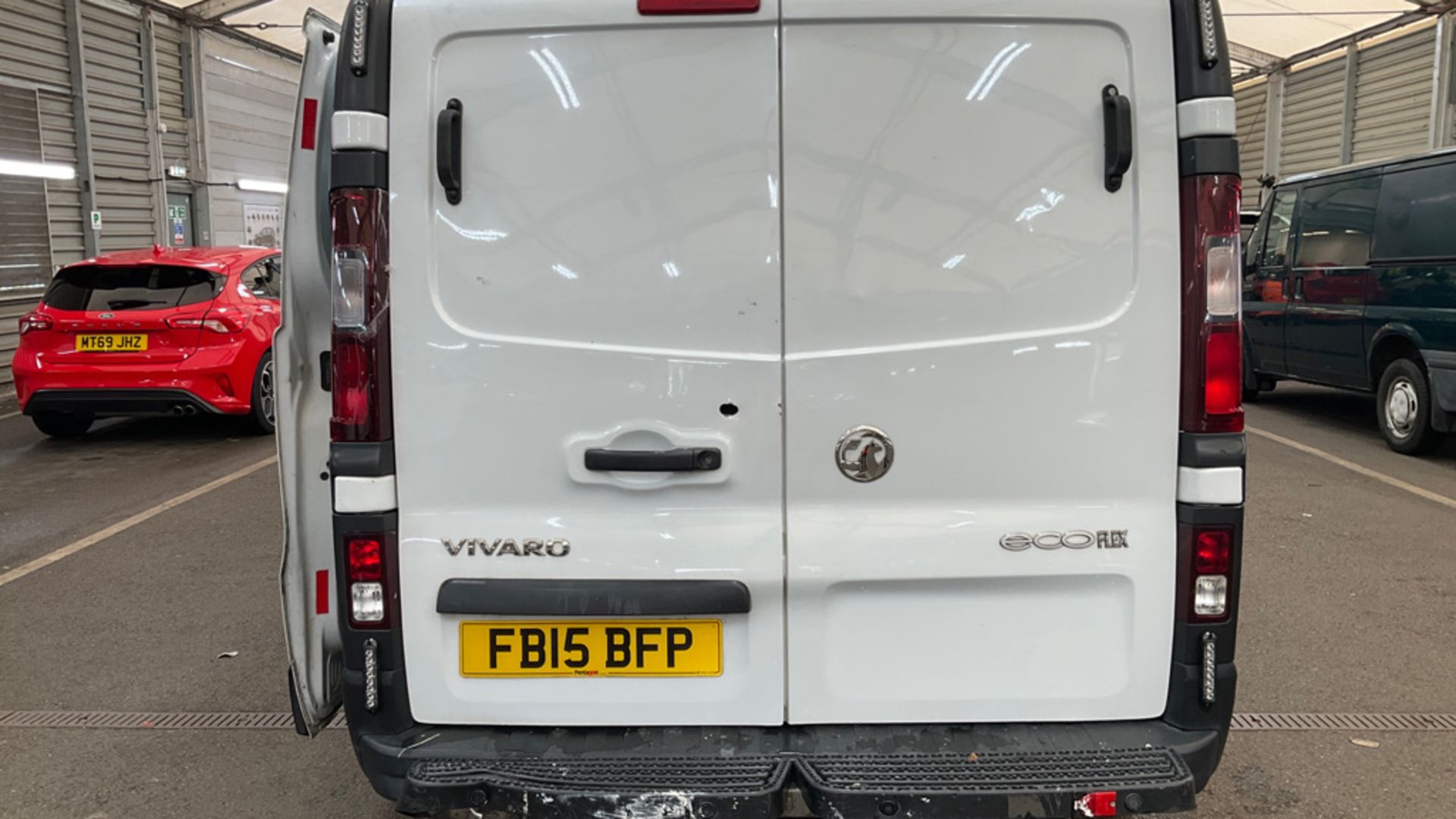 ** ON SALE ** Vauxhall Vivaro 1.6 Cdti 90 Ecoflex 2.9T H1L1 2015 '15 Reg'-Parking Sensors-Bluetooth - Image 5 of 9