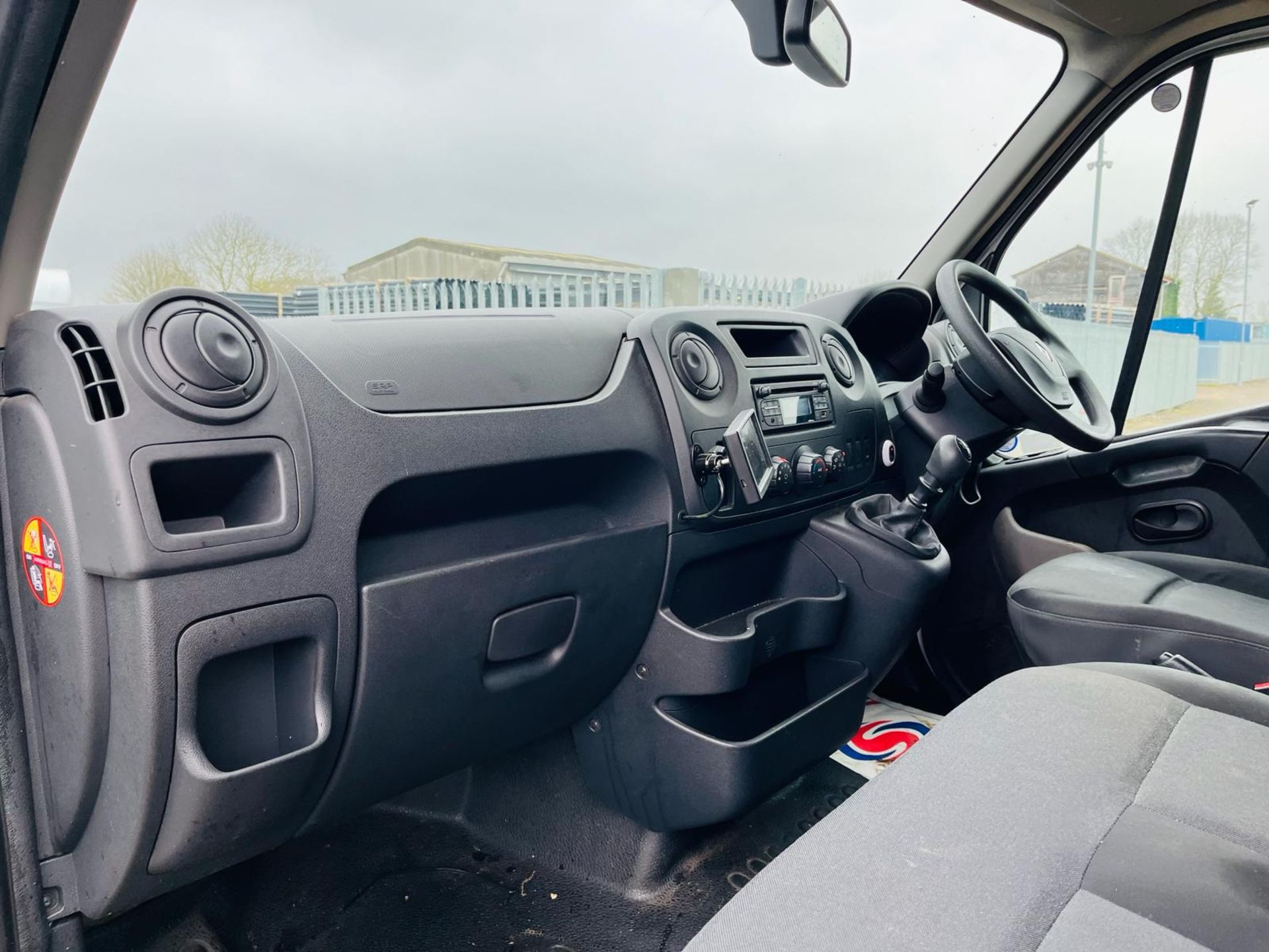 Renault Master Business DCI 110 2.3 3.5T L3 H3 2018 '68 Reg' -A/C -ULEZ Compliant - Long Wheel Base - Image 19 of 25