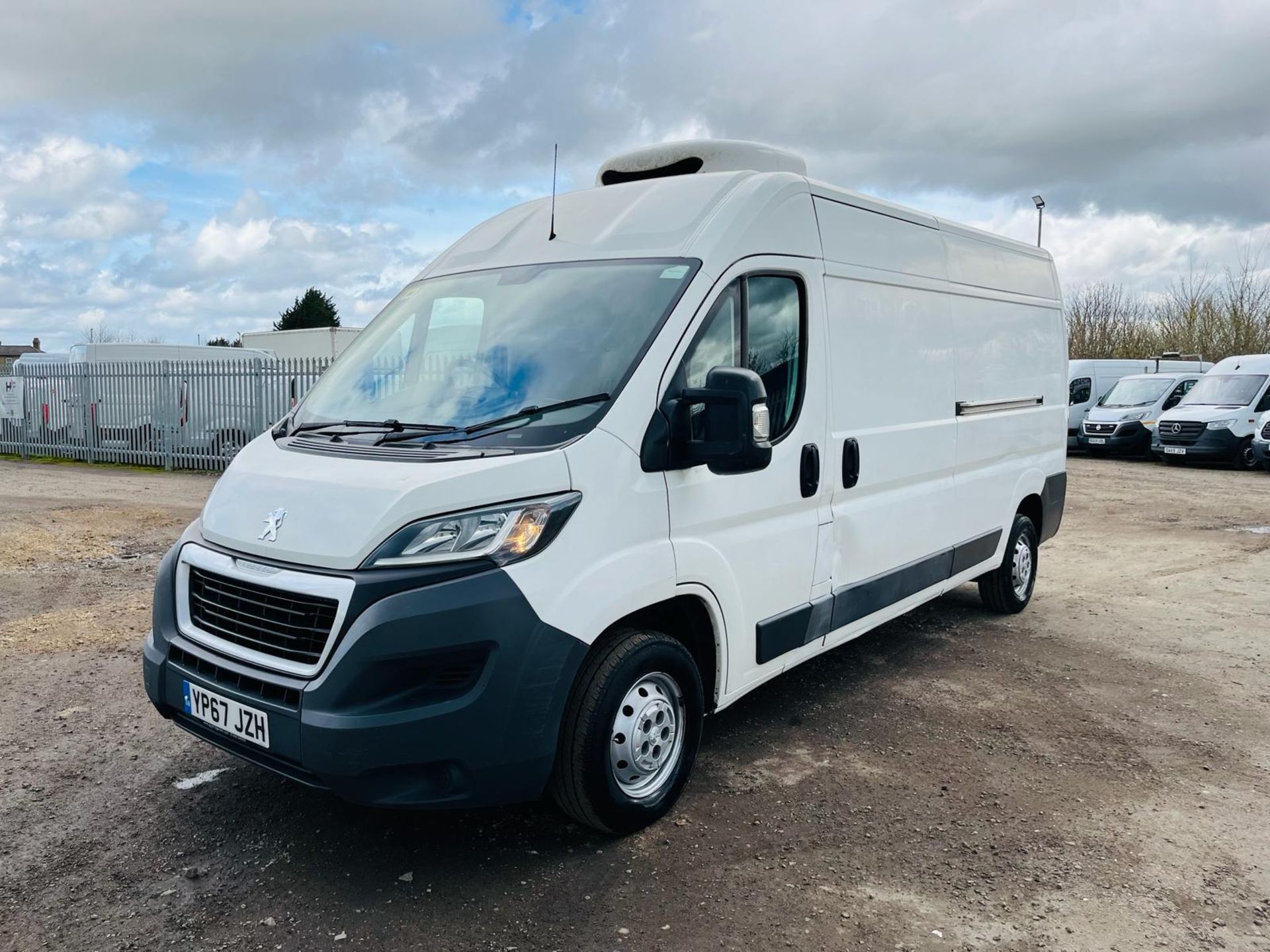 Peugeot Boxer 335 2.0 BLUEHDI 130 L3H2- 2017 '67 Reg'- Refrigerated -ULEZ Compliant - Image 3 of 27