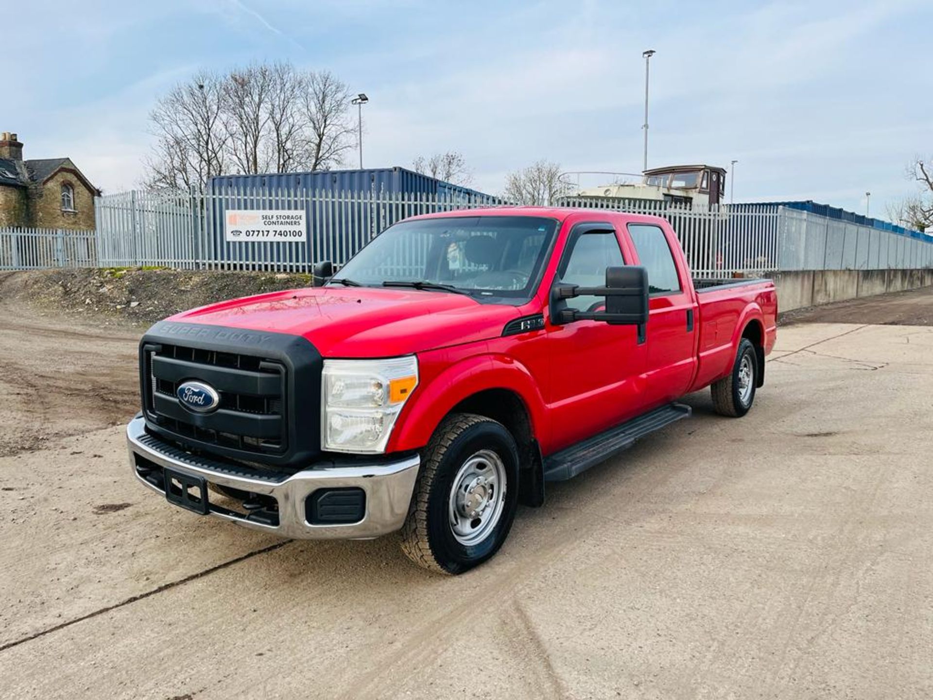 ** ON SALE ** Ford F250 Super Duty XL 6.2L V8 SRW CrewCab '2012 Year' - A/C - Fresh Import - ULEZ - Image 3 of 26