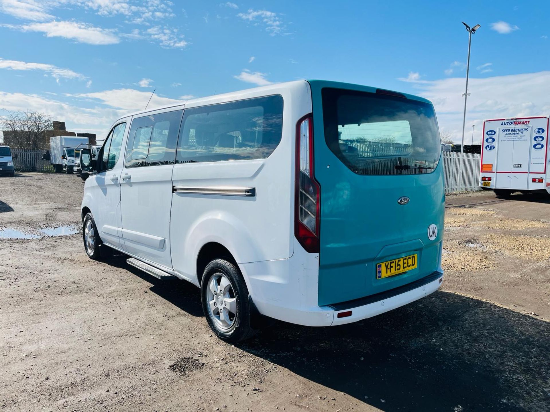 ** ON SALE ** Ford Tourneo Custom Limited Minibus TDCI 125 300 2.2 2015 '15 Reg' -A/C-Alloy Wheels - Image 7 of 33