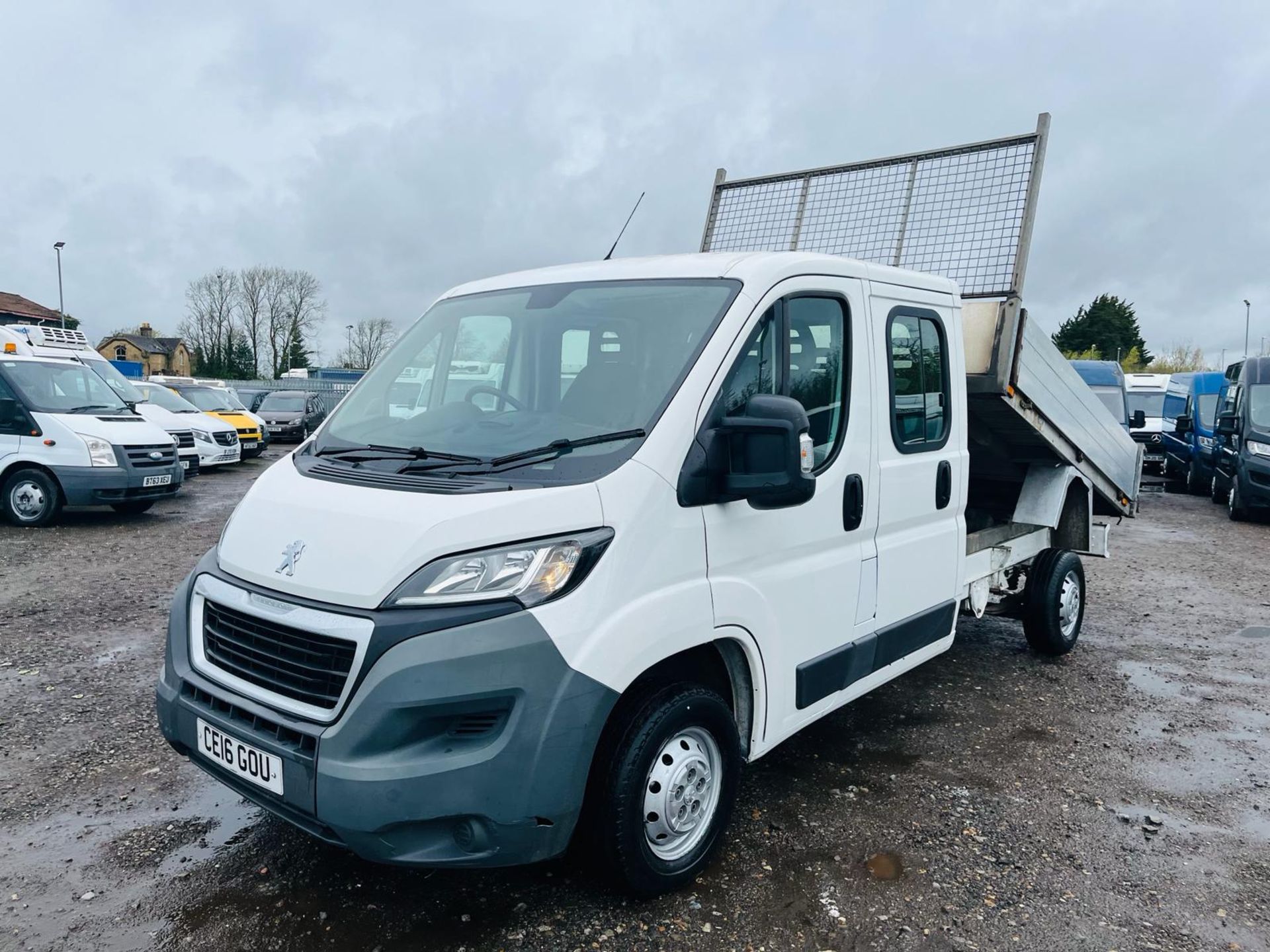 ** ON SALE ** Peugeot Boxer 335 2.2 Hdi Tipper 130 L3H1 Crewcab 2016'16 Reg'-Bluetooth Handsfree - Image 5 of 38