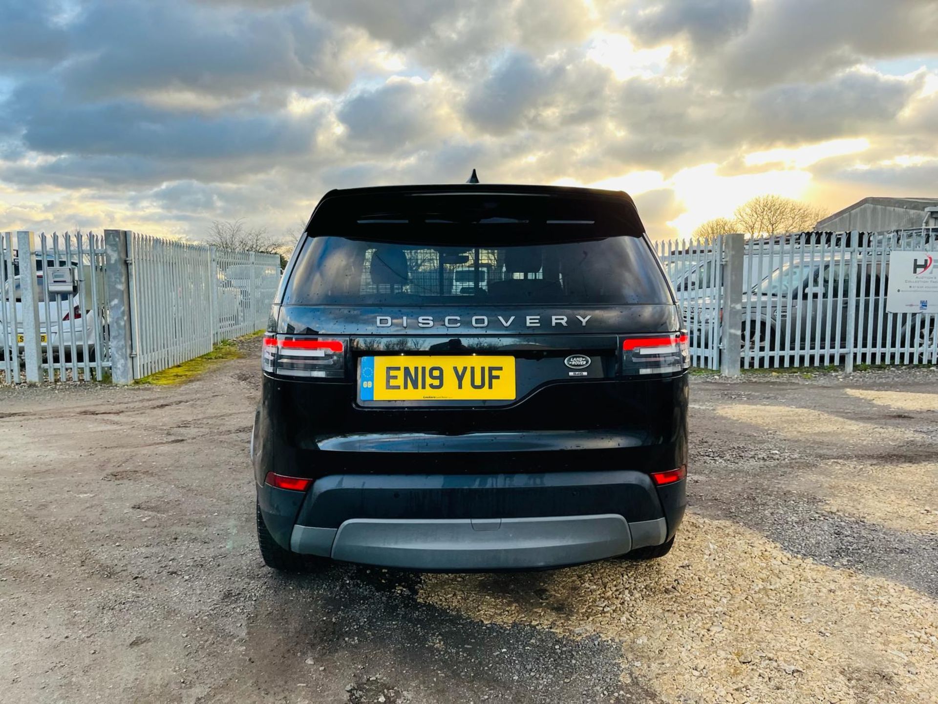 Land Rover Discovery 306 SE Van 3.0 SD6 2019 '19 Reg' - A/C-Navigation-Alloy Wheels- ULEZ Compliant - Bild 6 aus 31