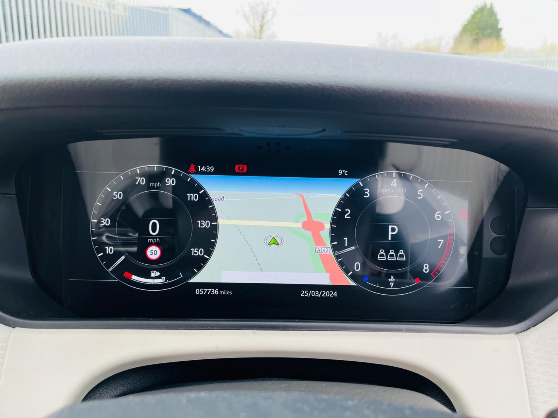 ** ON SALE ** Land Rover Range Rover Velar 2.0 P250 SE 2019'19 Reg'- Only 57539 Miles - Image 39 of 41