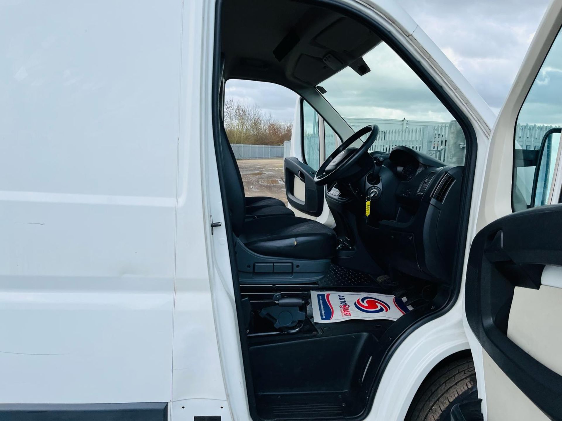 Peugeot Boxer 335 2.0 BLUEHDI 130 L3H2- 2017 '67 Reg'- Refrigerated -ULEZ Compliant - Image 16 of 27