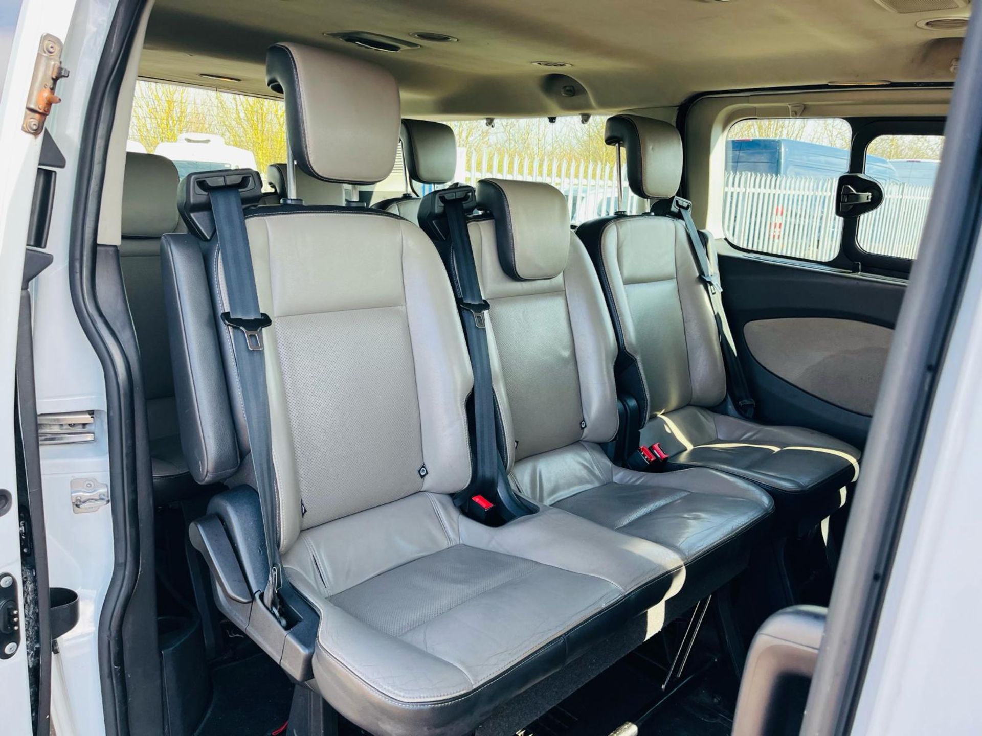 ** ON SALE ** Ford Tourneo Custom Limited Minibus TDCI 125 300 2.2 2015 '15 Reg' -A/C-Alloy Wheels - Image 29 of 33