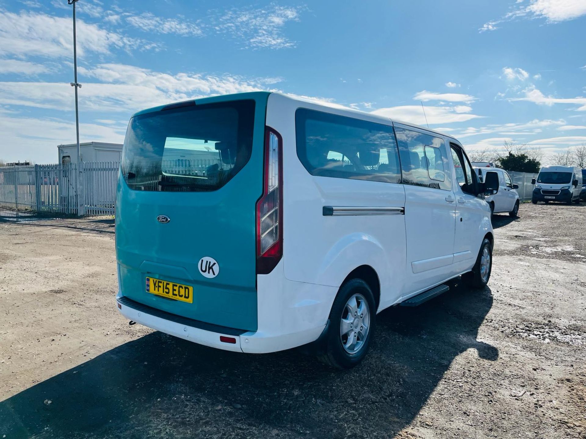 ** ON SALE ** Ford Tourneo Custom Limited Minibus TDCI 125 300 2.2 2015 '15 Reg' -A/C-Alloy Wheels - Image 11 of 33