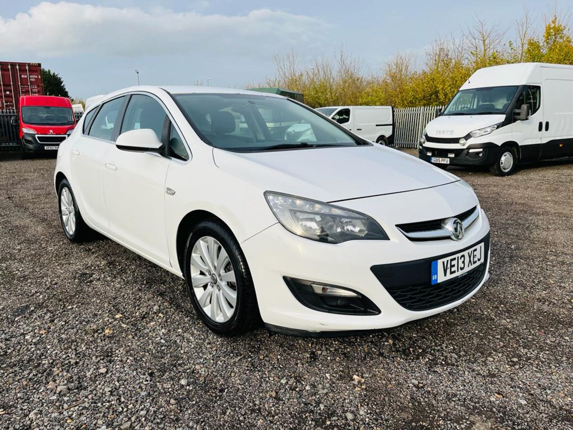 ** ON SALE ** Vauxhall Astra CDTI 110 2013 (13 Reg) - Bluetooth Handsfree - CD/AUX input