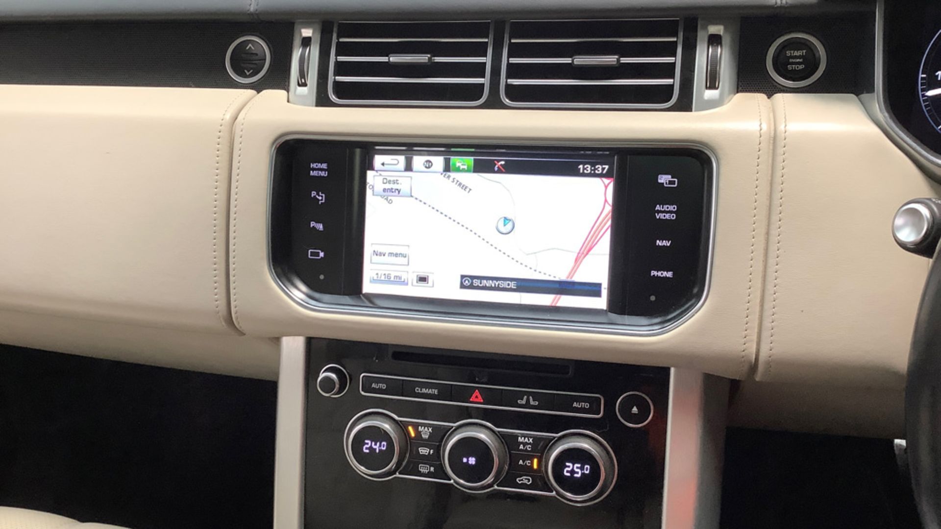 ** ON SALE ** Land Rover Range Rover Vogue 4.4 SDV8 Autobiography 2014 '14 Reg' Sat Nav - A/C - Image 7 of 7