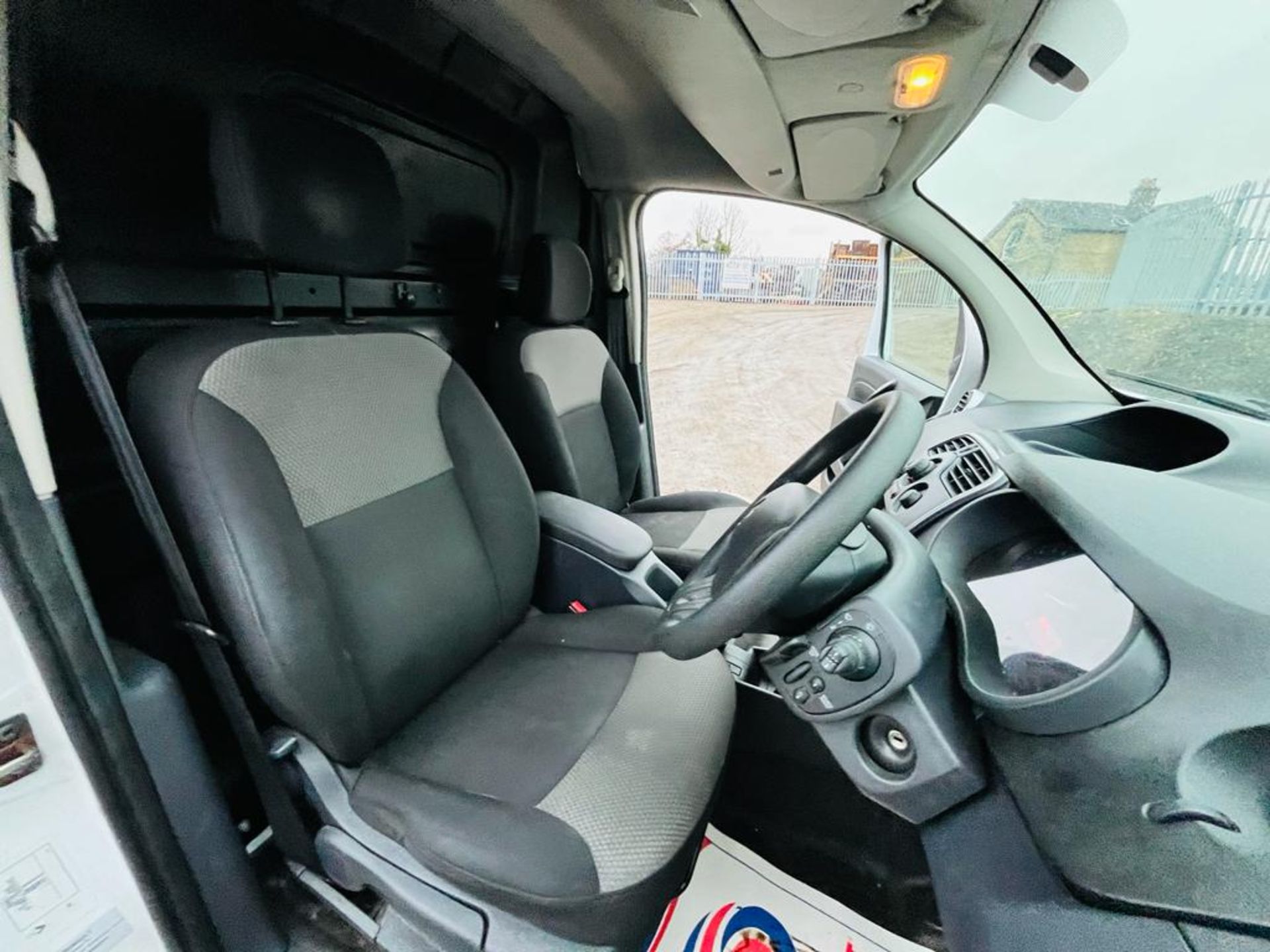 Renault Kangoo 1.5 ML19 DCI Energy 75 Business+ 2018 '68 Reg' - ULEZ Compliant - Air Conditioning - Image 17 of 28