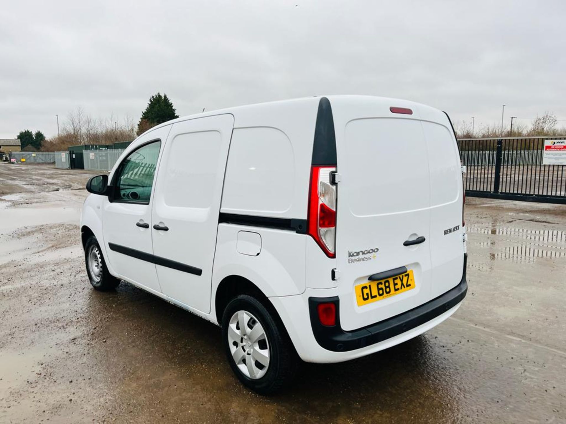 Renault Kangoo 1.5 ML19 DCI Energy 75 Business+ 2018 '68 Reg' - ULEZ Compliant - Air Conditioning - Image 8 of 28